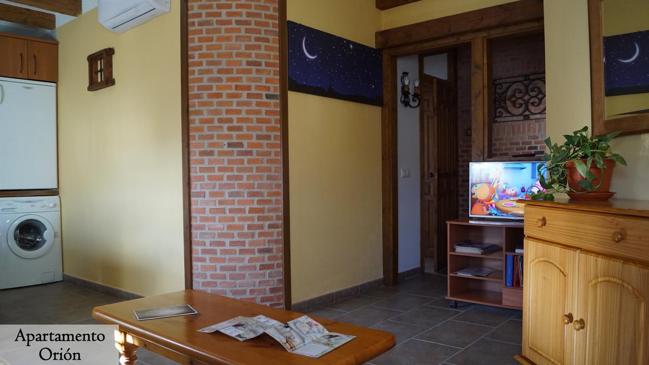 Apartamentos Estrellas De Monfraguee Torrejon el Rubio Ngoại thất bức ảnh